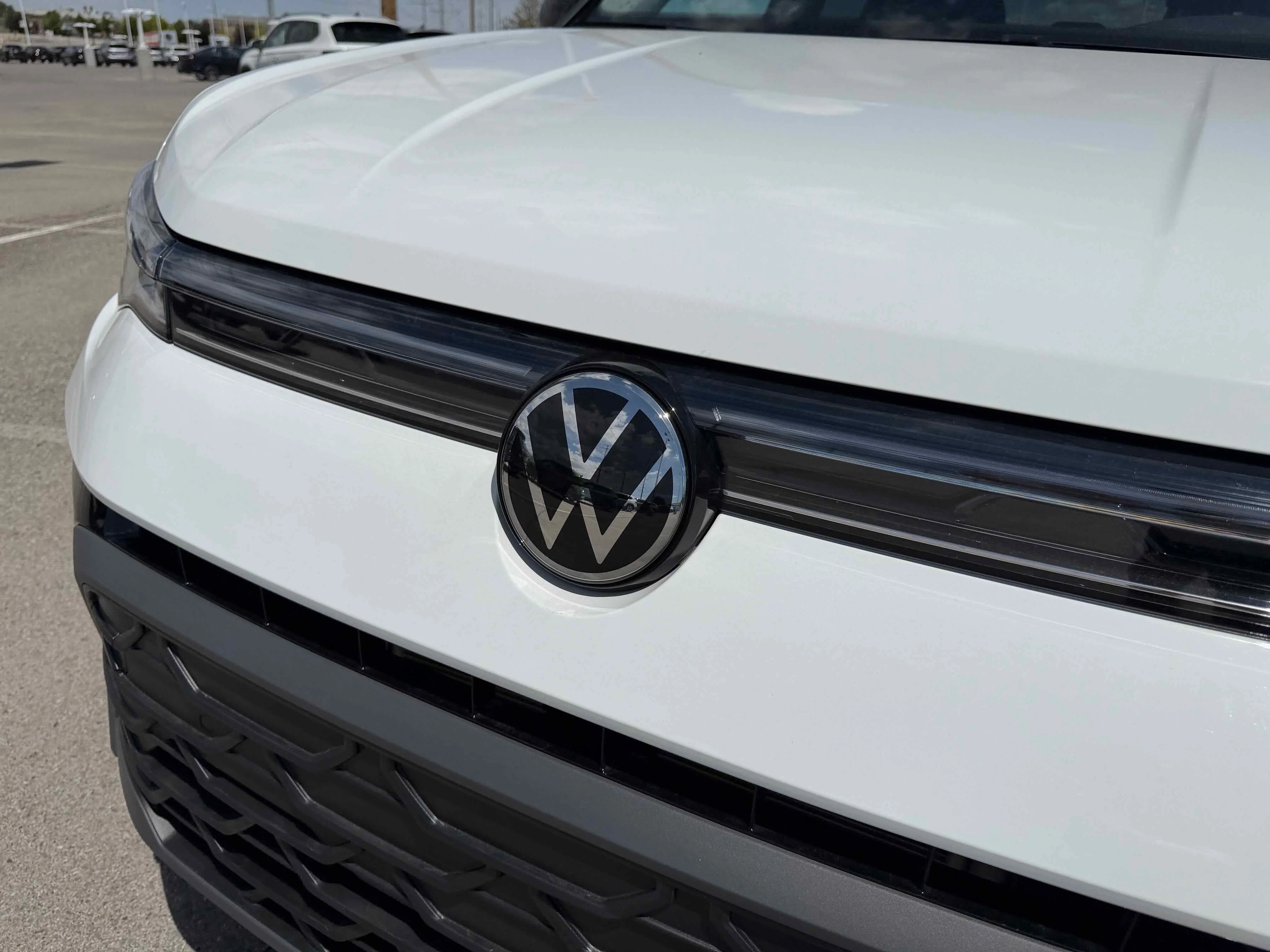 New 2026 Pure White Volkswagen SE Black image 11