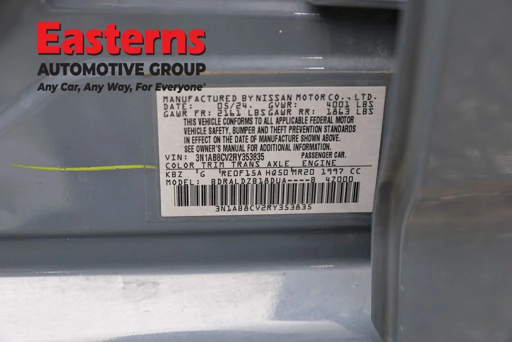 Used 2024 Gray Nissan SV image 36