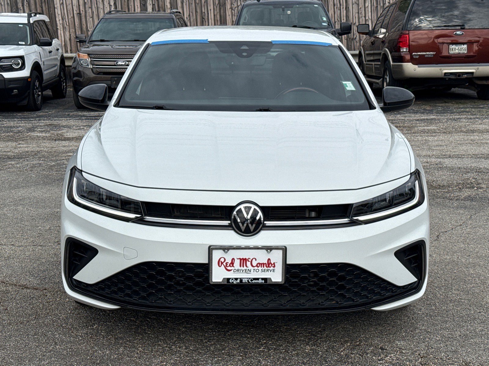 Used 2025 White Volkswagen Sport image 2