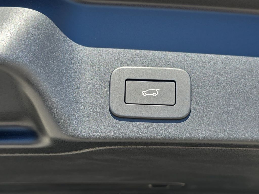 New 2026 Arroios Grey Land Rover S image 13