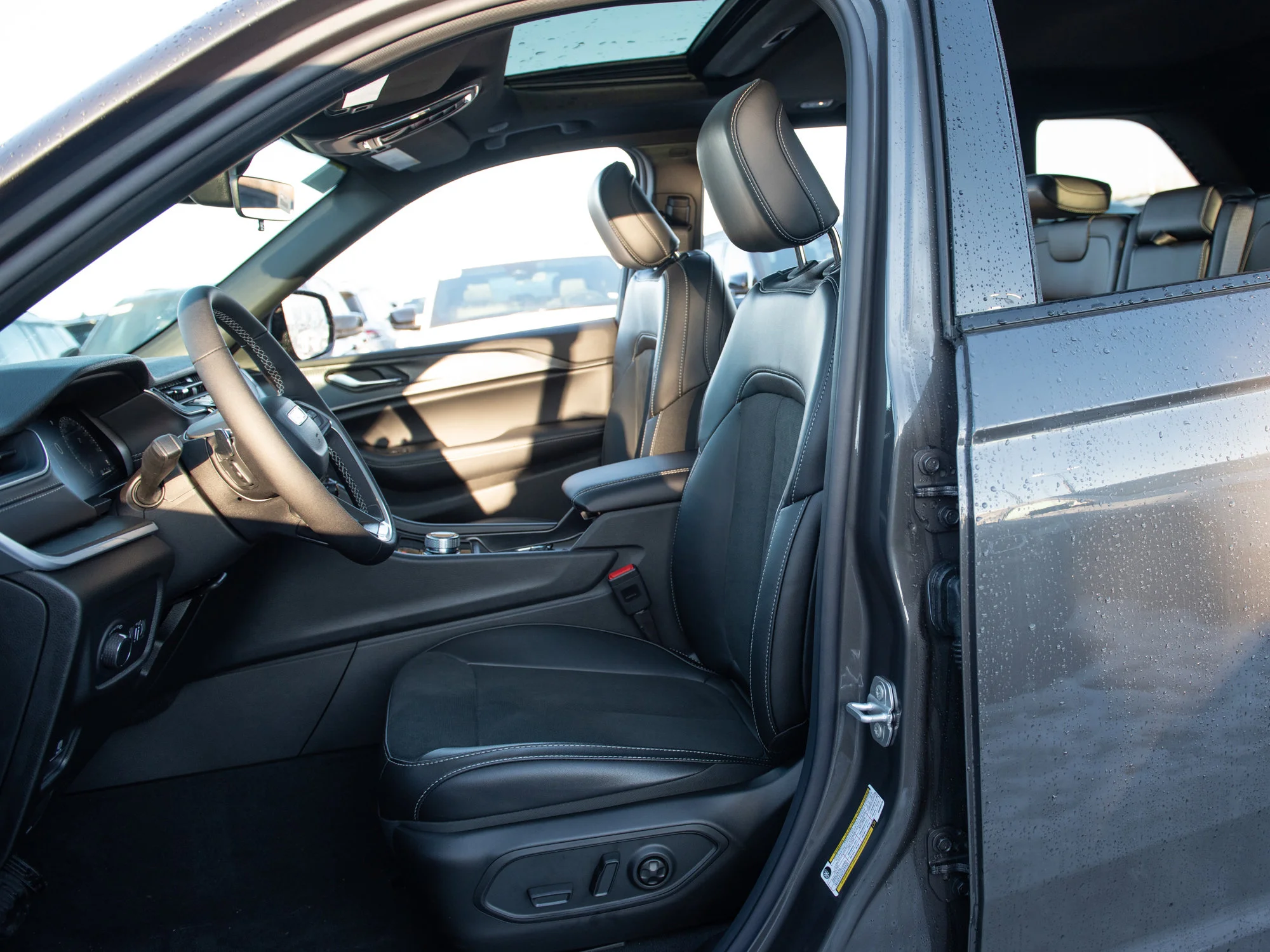 New 2025 Grey Jeep Altitude* image 19