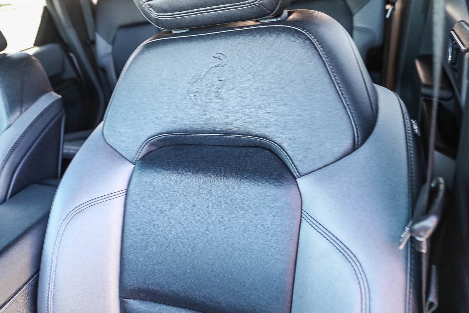 Used 2024 Oxford White Ford Black Diamond image 23