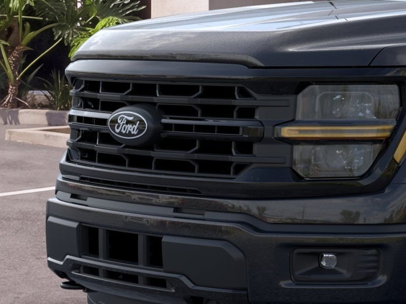 New 2026 Agate Black Metallic Ford XLT image 17