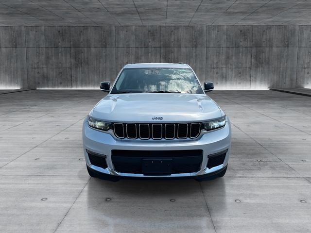 Used 2021 Silver Jeep Limited image 3