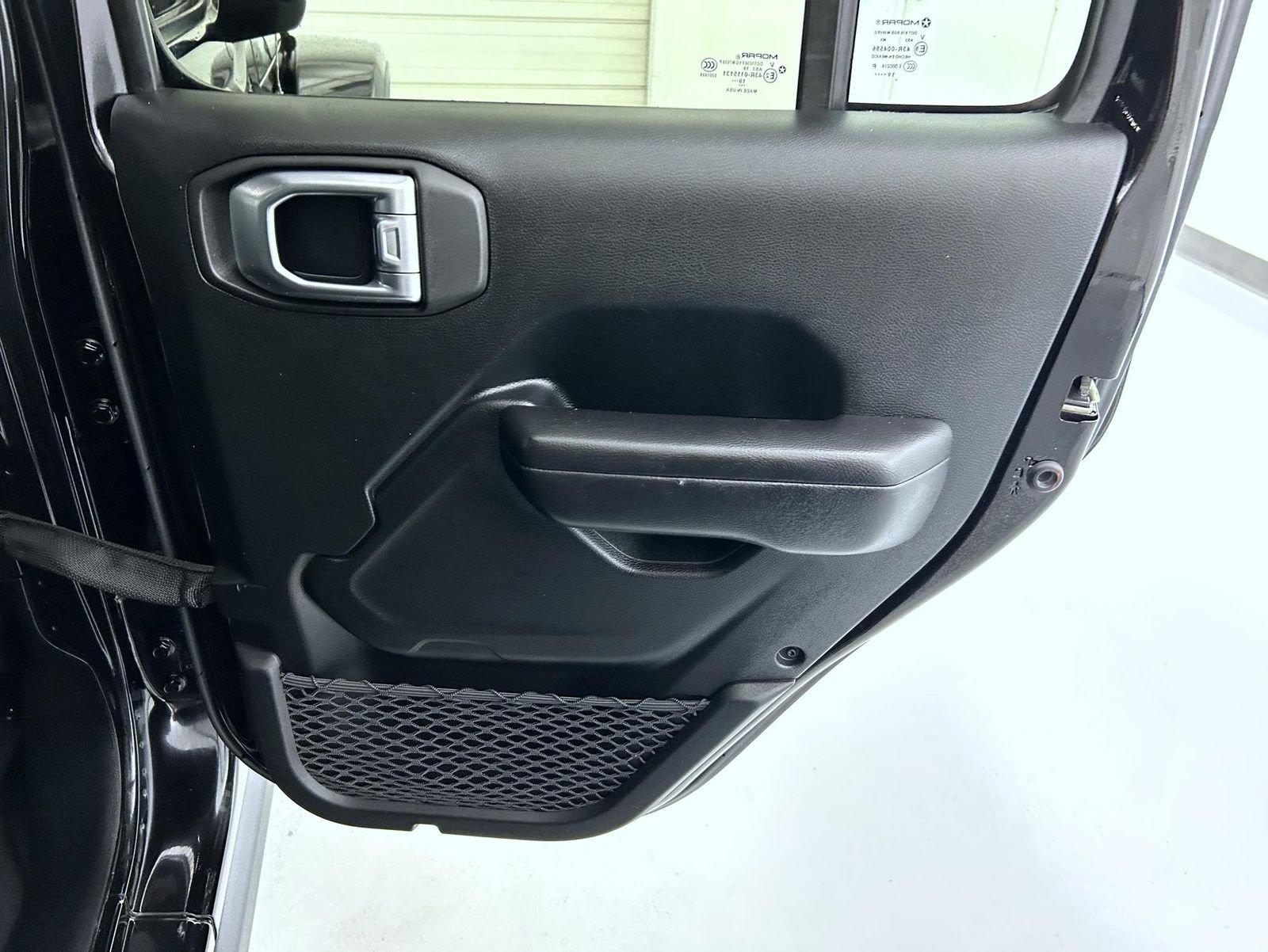 Used 2020 Black Jeep Unlimited Rubicon image 17