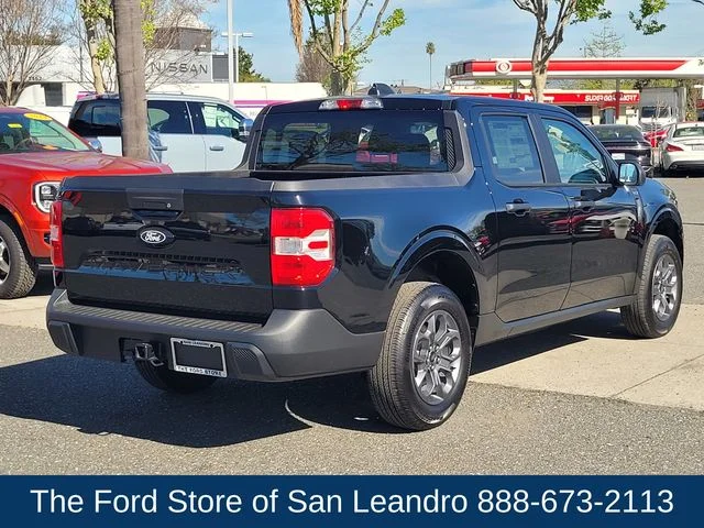 New 2025 Shadow Black Ford XLT image 8