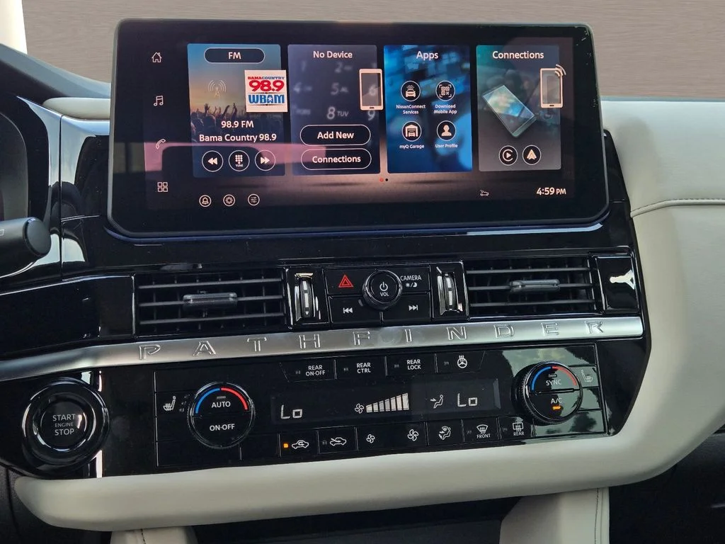 2026 Nissan Pathfinder SL - Photo 17