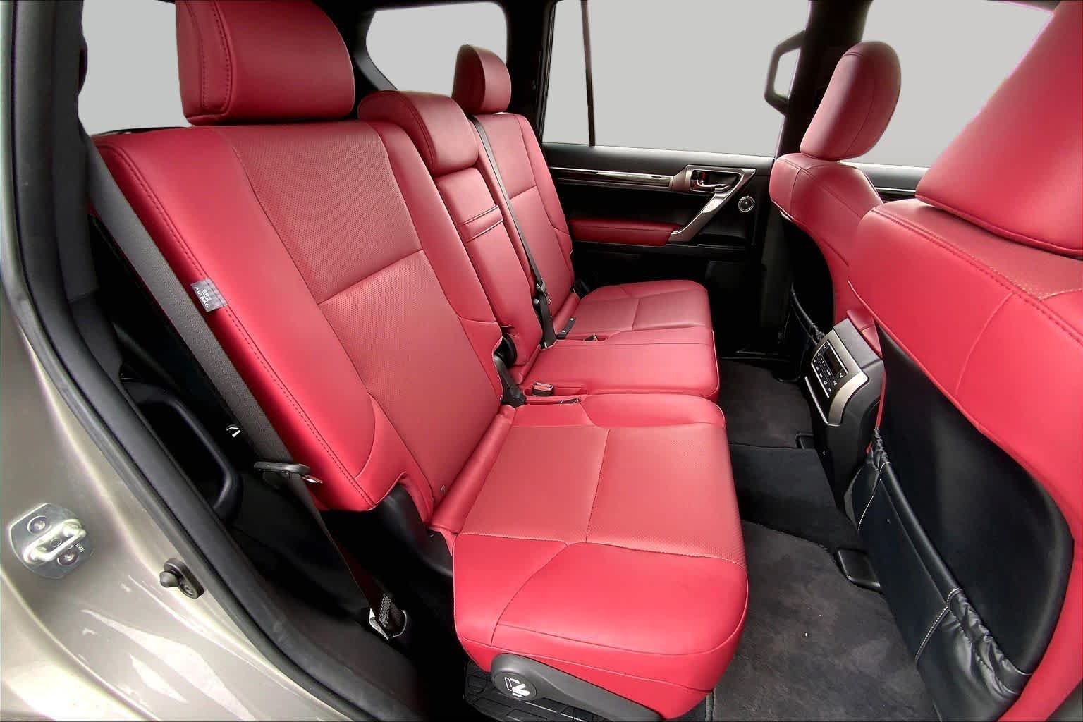 Used 2023 Atomic Silver Lexus Premium image 19