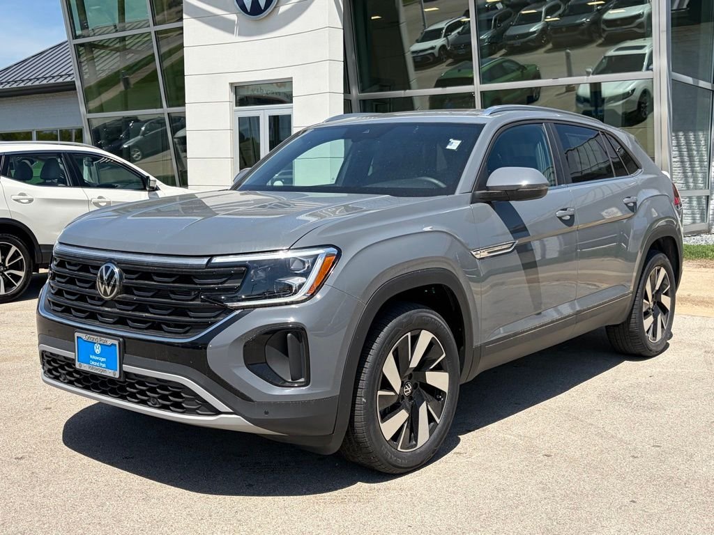 New 2026 Pure Gray Volkswagen 2.0T SE w/Technology image 2