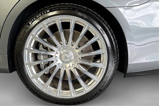 New 2025 Selenite Grey Metallic Mercedes-Benz AMG® S 63 E image 60