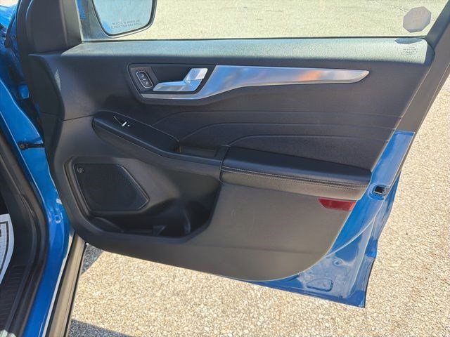 Used 2021 Blue Metallic Ford Titanium image 19