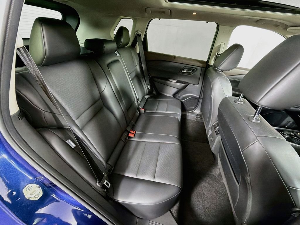 Used 2023 Caspian Blue Metallic Nissan SV image 26