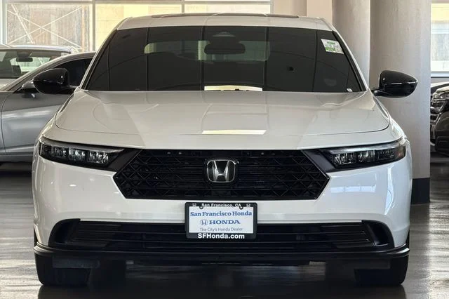 Certified Used 2024 Platinum White Pearl Honda Sport image 13