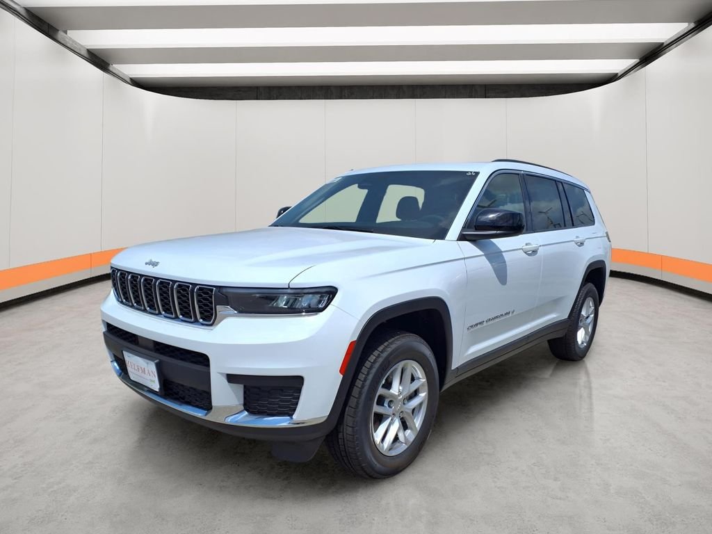 New 2026 Bright White Clear-Coat Exterior Paint Jeep Laredo image 3