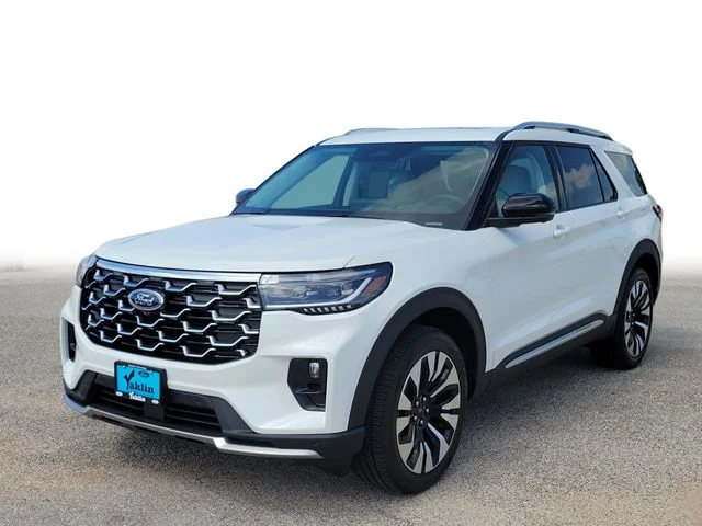 New 2026 Star White Metallic Tri-Coat Ford Platinum™ image 2