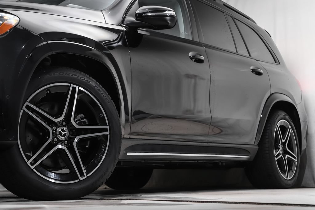New 2026 Obsidian Black Metallic Mercedes-Benz GLS 450 image 23