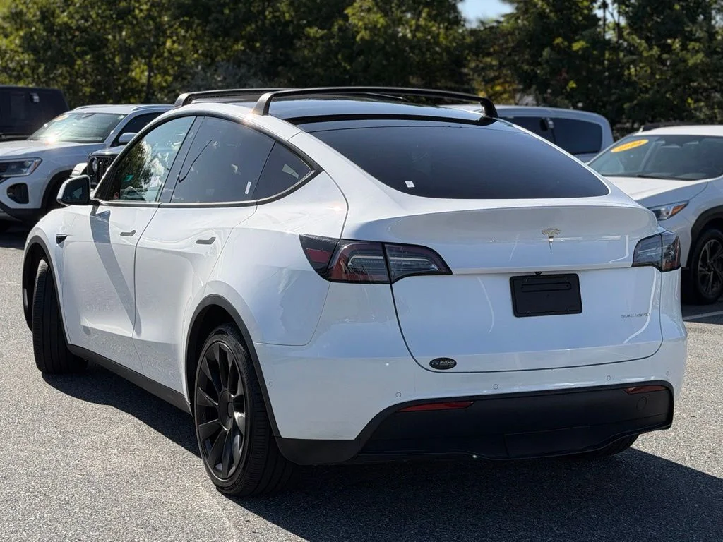 Used 2020 White Tesla Long Range image 3