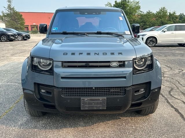 Used 2023 Blue Land Rover X-Dynamic SE image 2