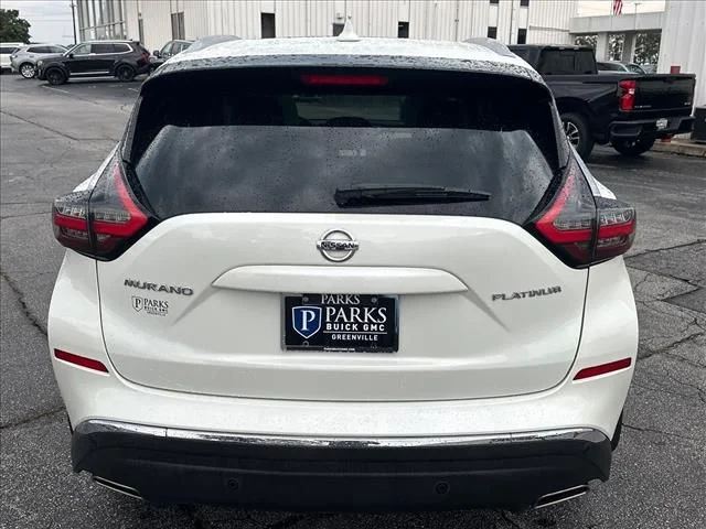 Used 2020 White Nissan Platinum image 10