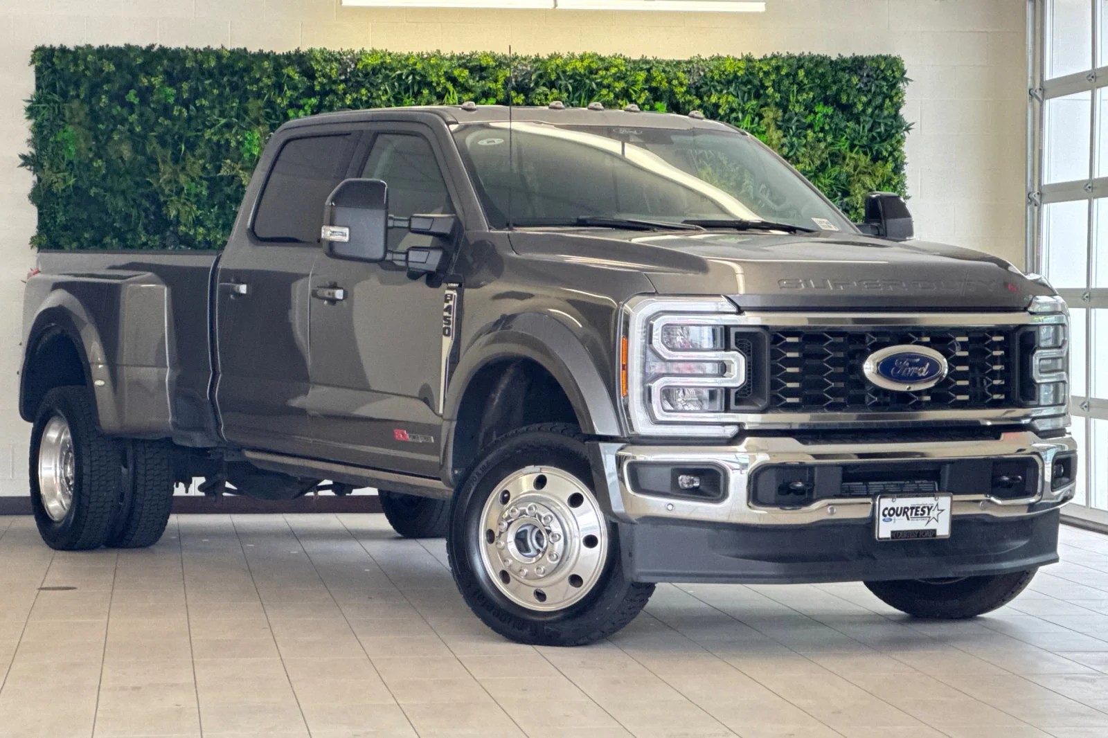 2024 Ford F-450 Lariat 4x4 Crew Cab 8' Box DRW's photo