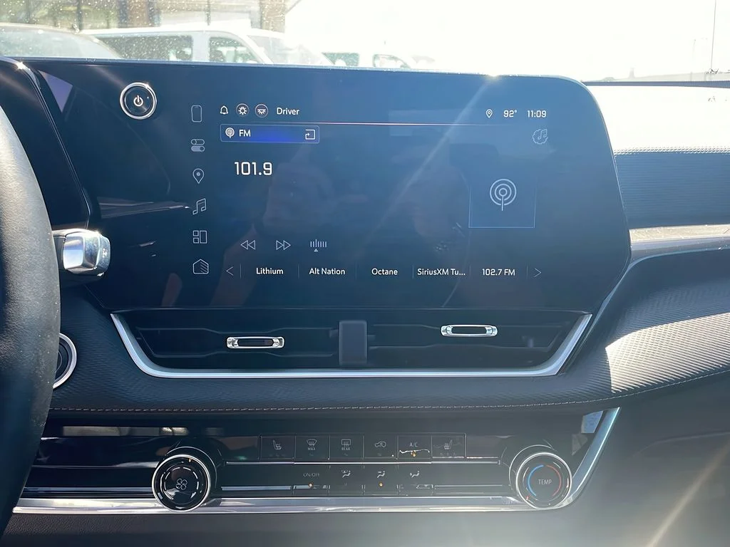 2025 Chevrolet Equinox LT - Photo 16