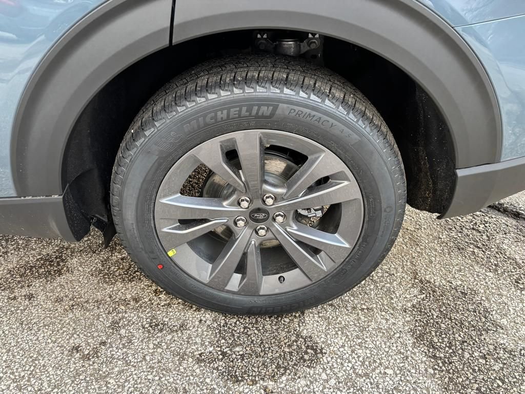 New 2026 Vapor Blue Metallic Ford Active image 20