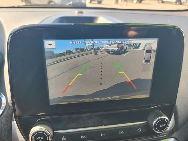 Used 2018 Blue Ford SE image 22