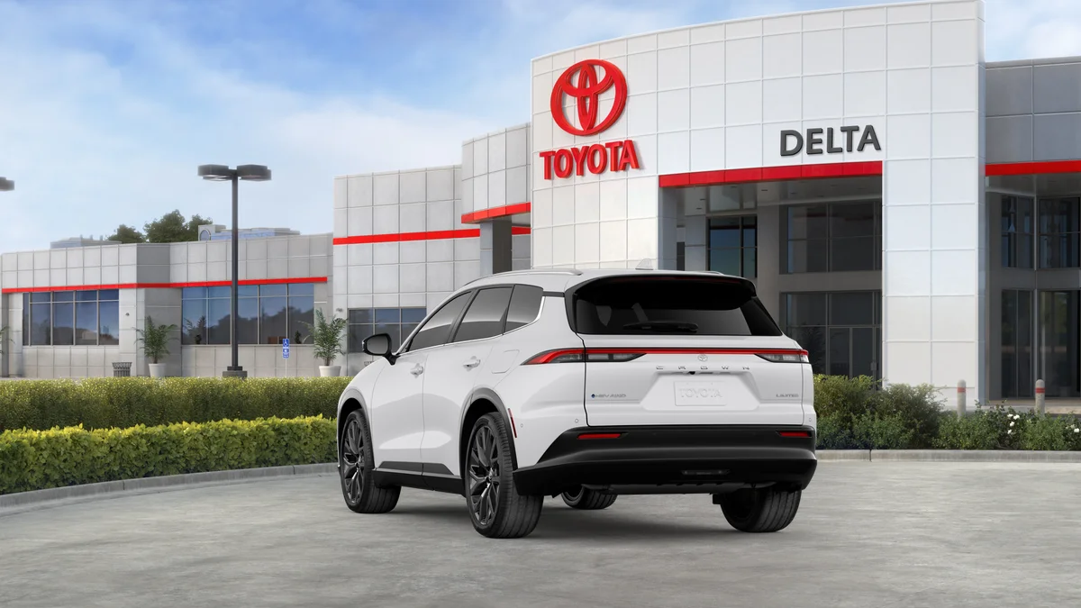 New 2026 Oxygen White Toyota Limited image 32