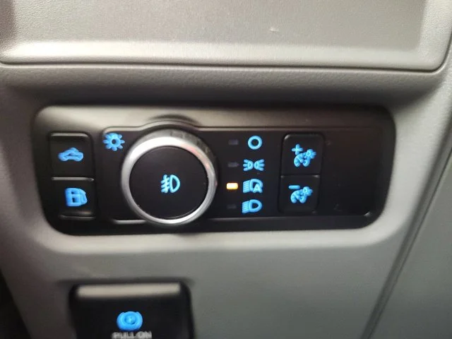 Used 2025 White Ford XLT image 53