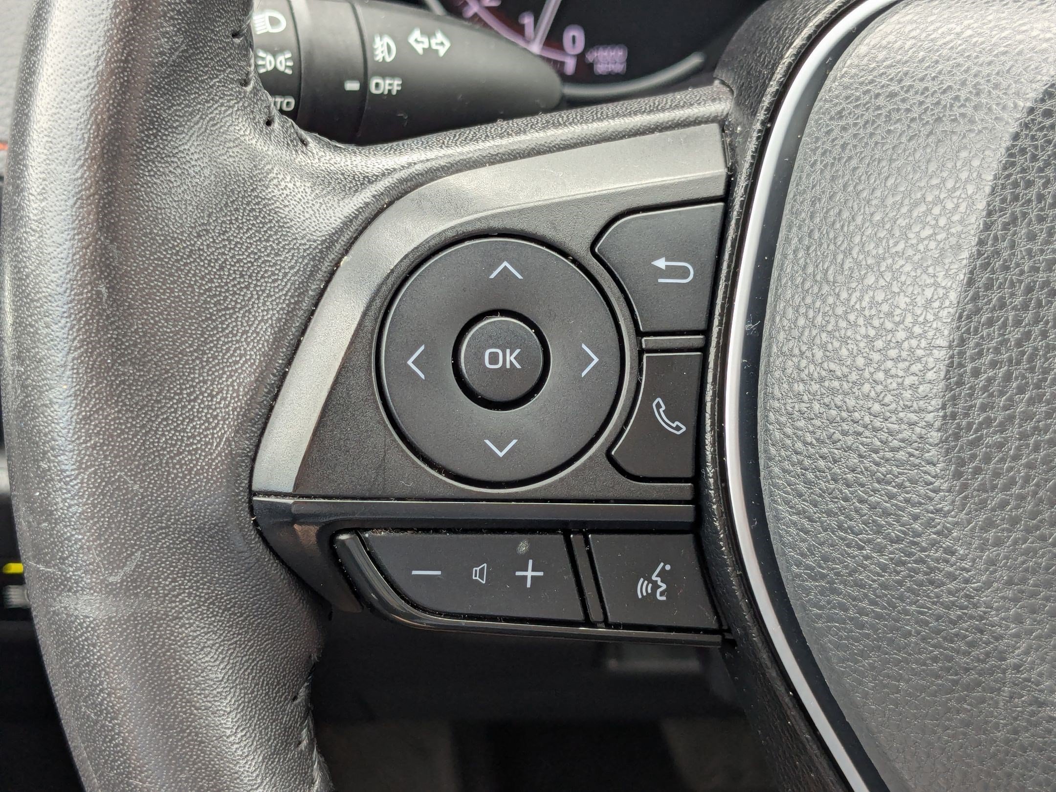 Used 2024 Pearl Toyota Adventure image 17