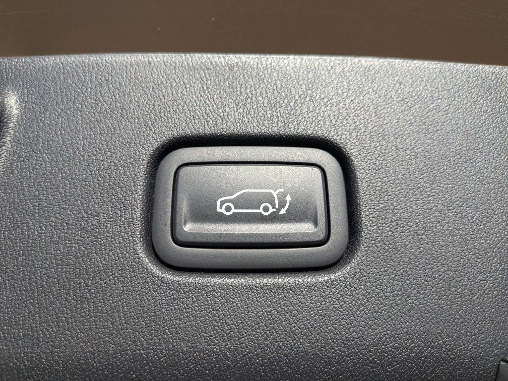 New 2027 Terrain Brown Kia X-Line S image 48
