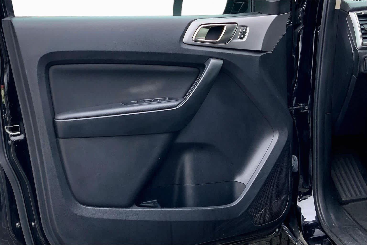 Used 2020 Shadow Black Ford XLT image 20