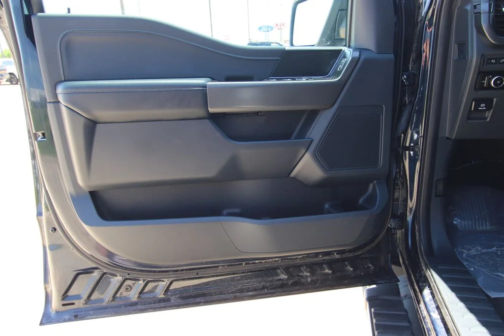 Used 2024  Ford XLT image 40
