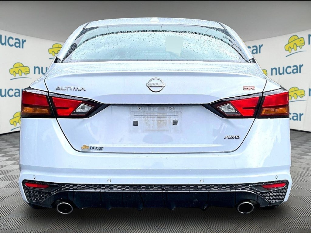 Used 2024 Gray Nissan 2.5 SR image 5