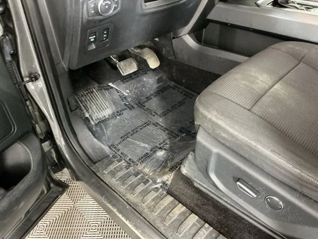 Used 2016 Gray Ford  image 15
