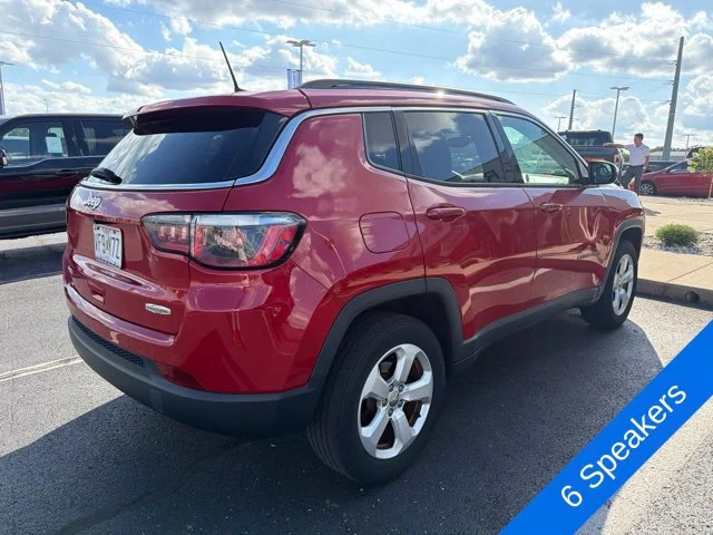 Used 2018 Redline Pearlcoat Jeep Latitude image 7