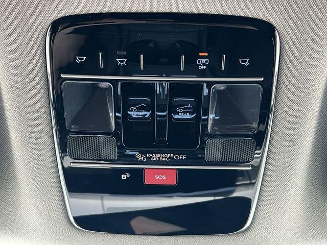 New 2026 White Hyundai Limited FWD image 27