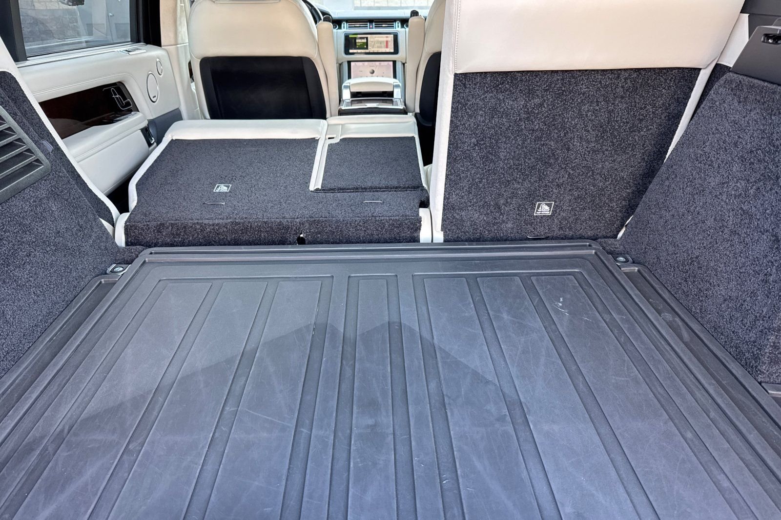 Used 2021 Blue Land Rover Westminster image 16