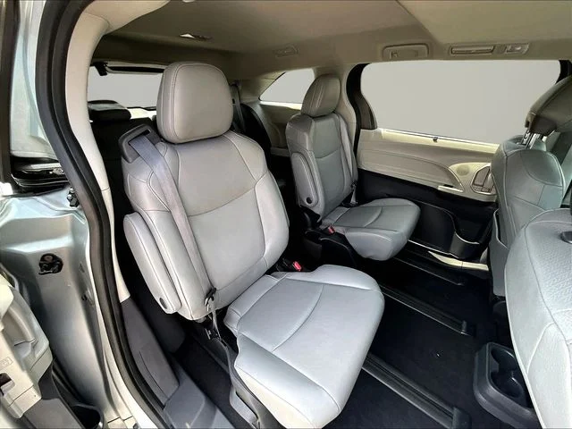 Used 2023 Silver Toyota XLE image 26
