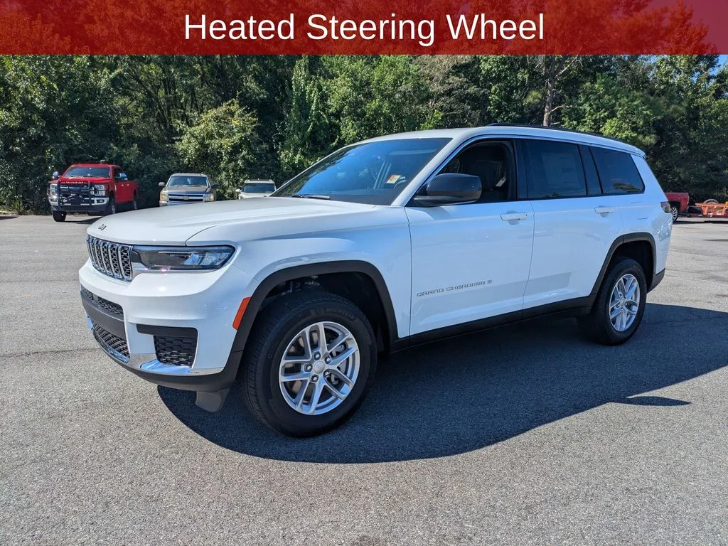 New 2026 Bright White Clear-Coat Exterior Paint Jeep Laredo X image 10