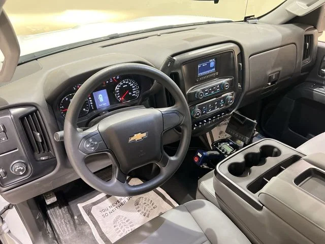 Used 2023 White Chevrolet 1WT image 17