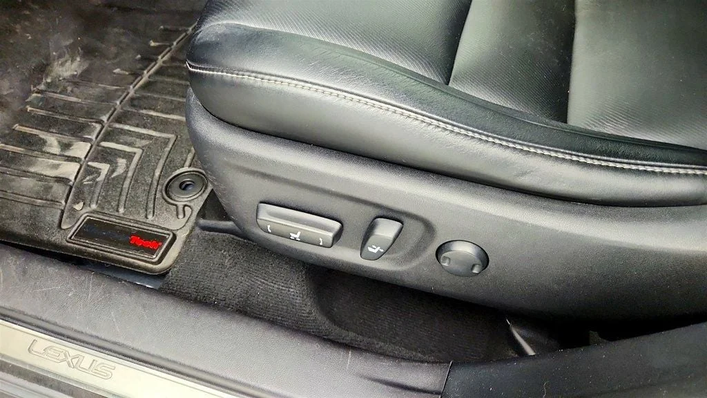 Used 2016 Nebula Gray Pearl Lexus 5dr Sedan Hybrid w/ Moonroof, Backup Camera & Seat Comfort Pkg image 12