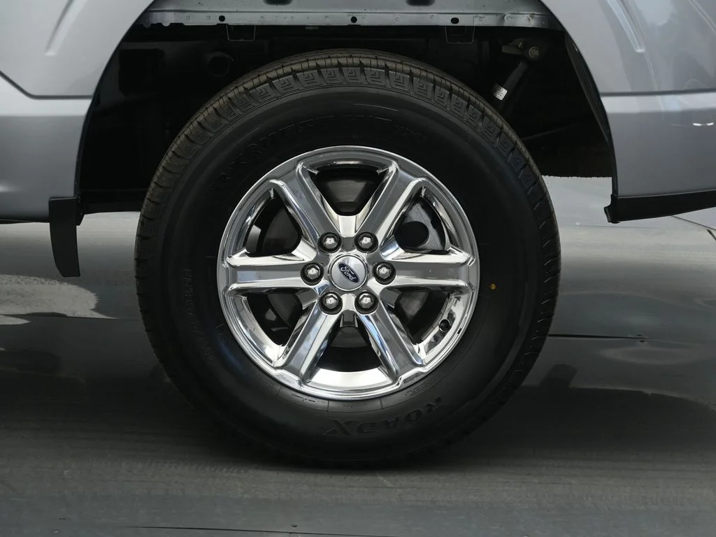 Certified Used 2025 Silver Ford XLT image 21