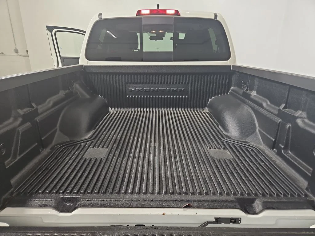 New 2026 Glacier White Nissan Crew Cab SV image 22