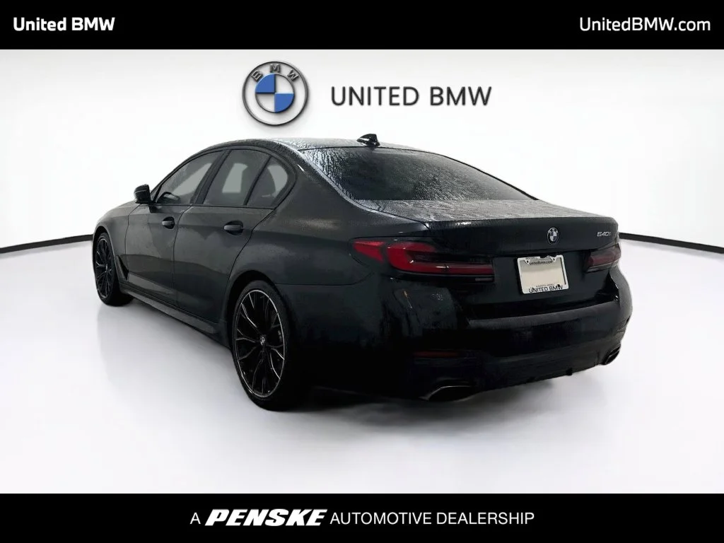 Used 2021 Black Sapphire Metallic BMW 540i image 7