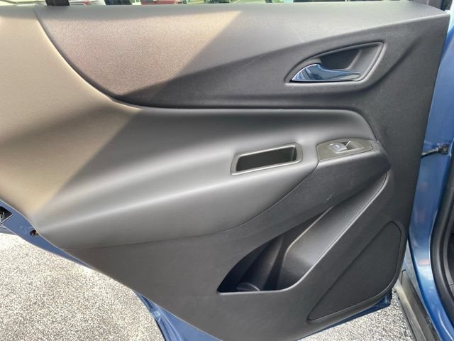 Used 2024 Lakeshore Blue Metallic Chevrolet LT image 31