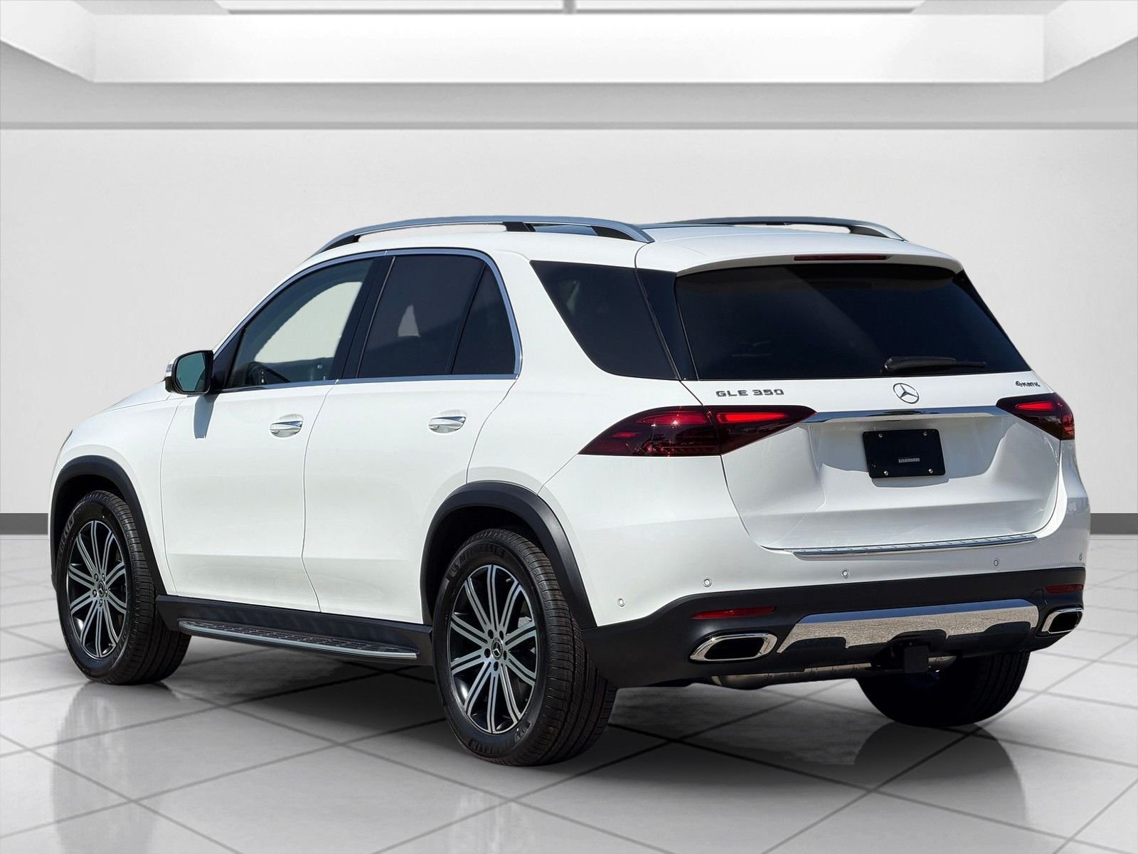 New 2026 Polar White Mercedes-Benz GLE 350 image 4