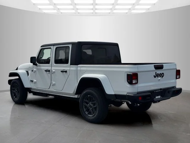 New 2026 Bright White Clear-Coat Exterior Paint Jeep Sport S image 5