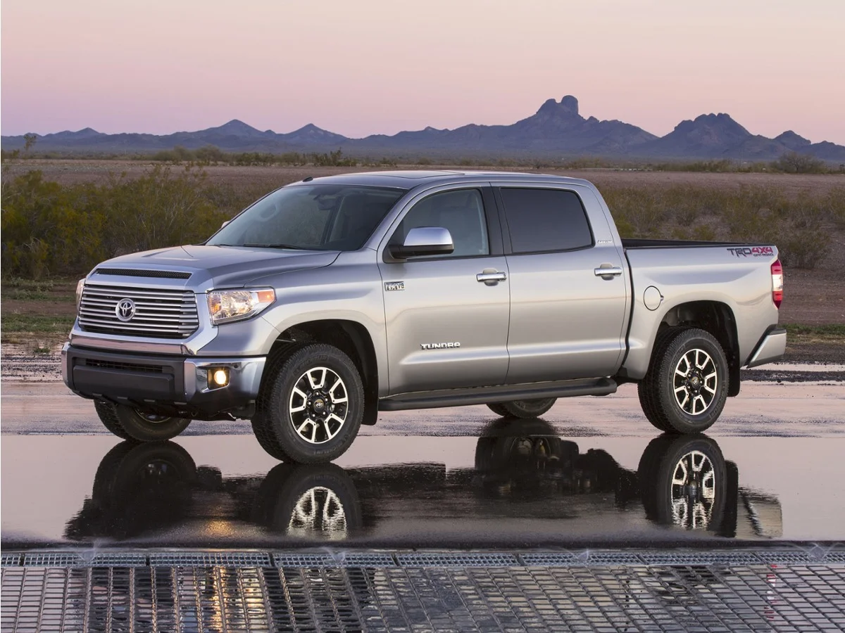 Used 2016 Sunset Bronze Mica Toyota Limited image 1