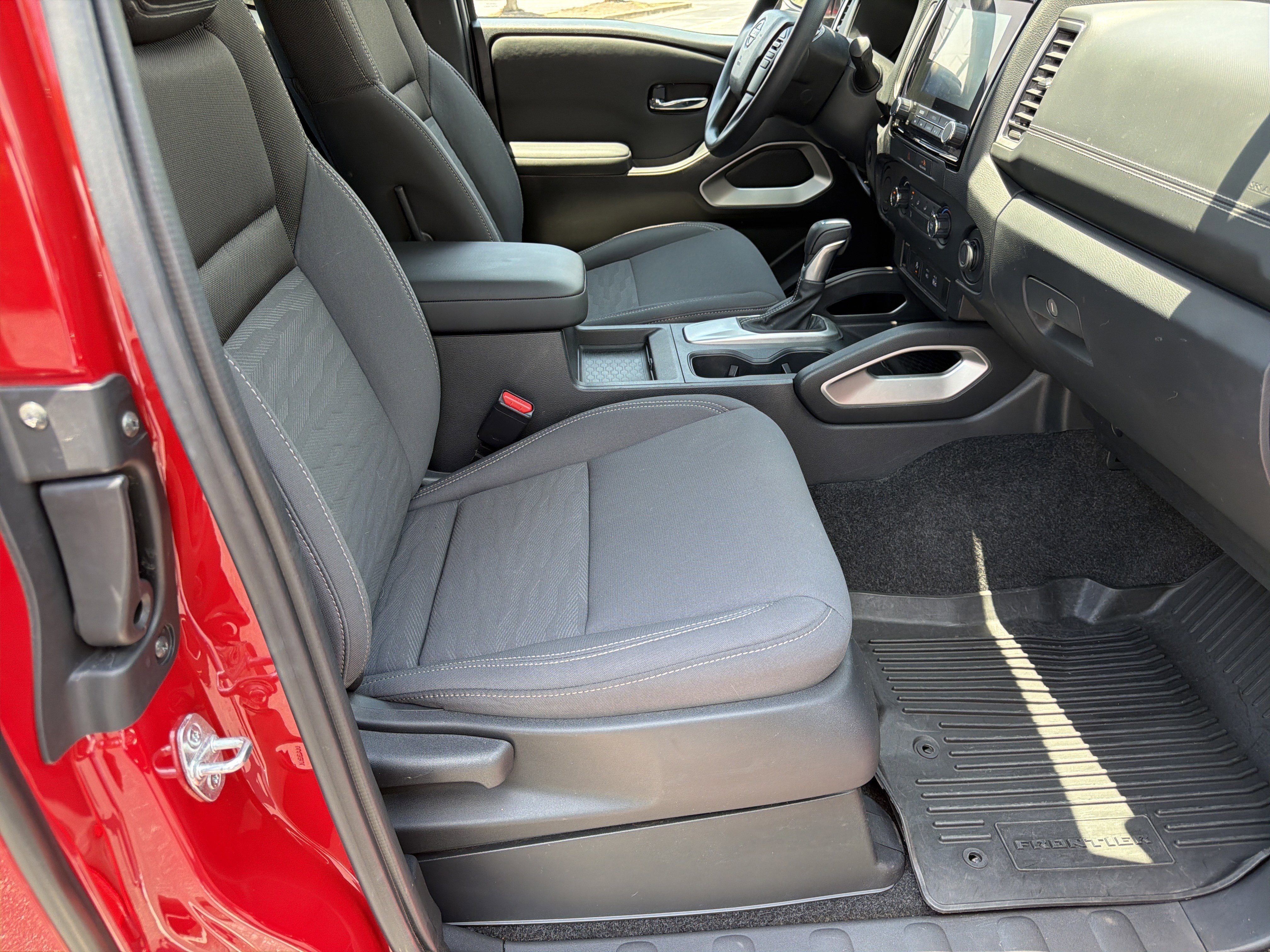 Used 2022 Red Alert Nissan SV image 13